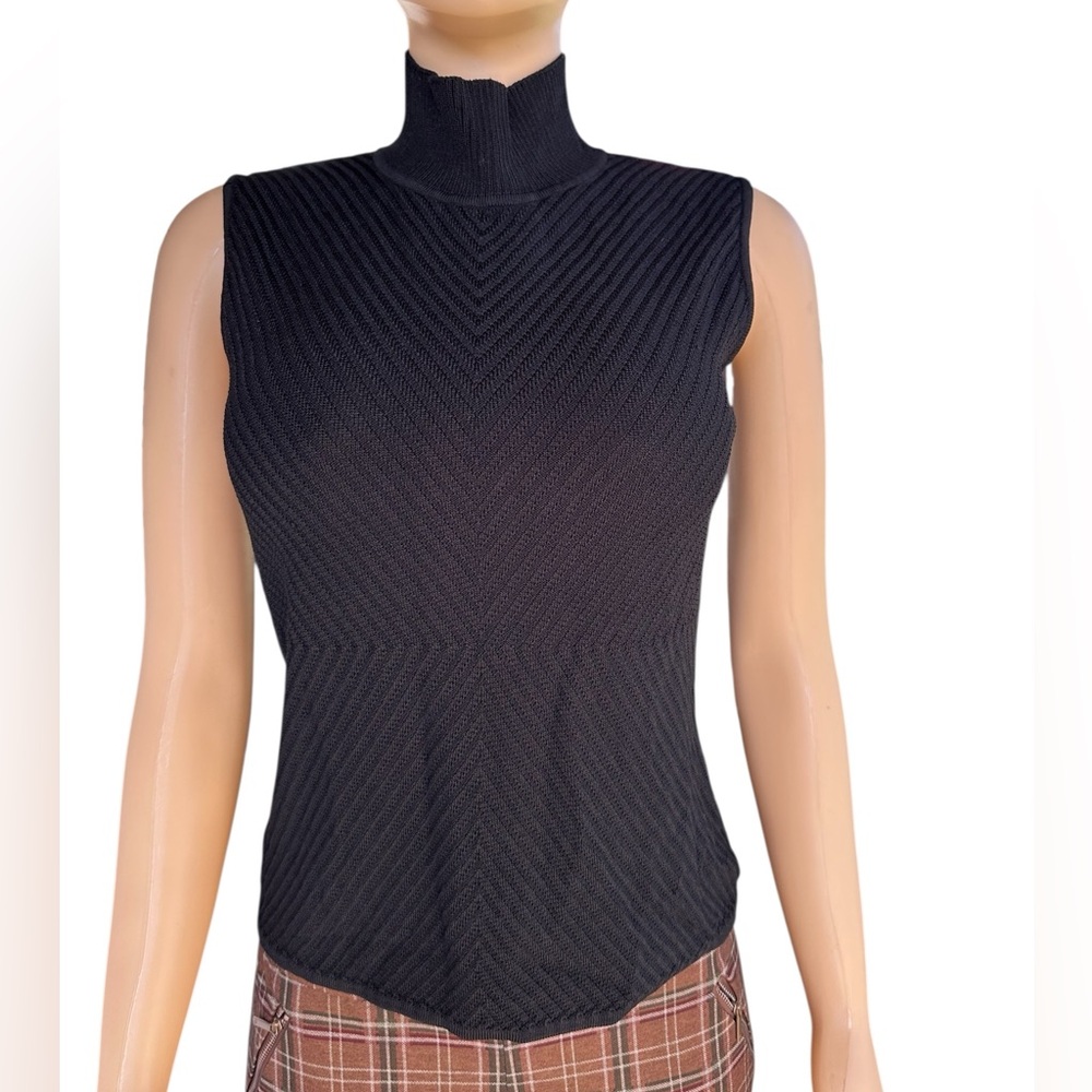 Jones New York Black Pullover Knit Sleeveless Top
